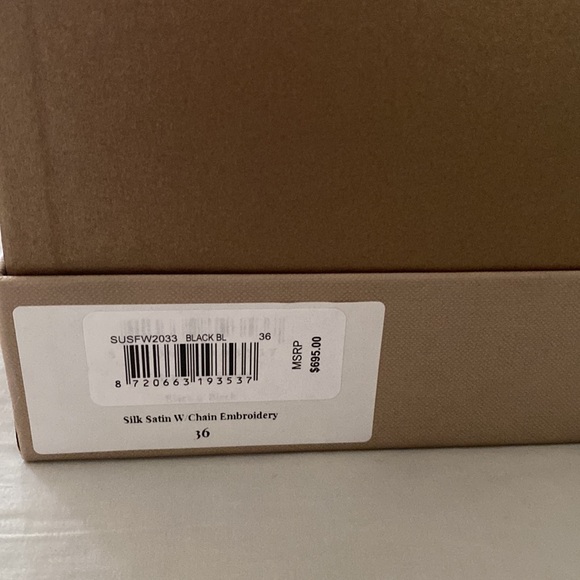 Serena uziyel silk satin sandal with chain - Picture 6 of 7